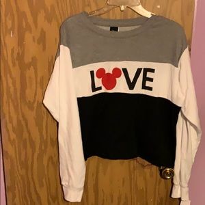 Mickey love crop top